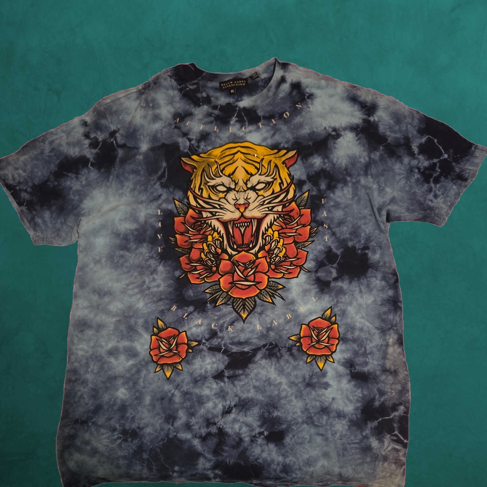 Affliction Rhinestone Black & Gray Tie-Dye Tiger and Rose Graphic Tee